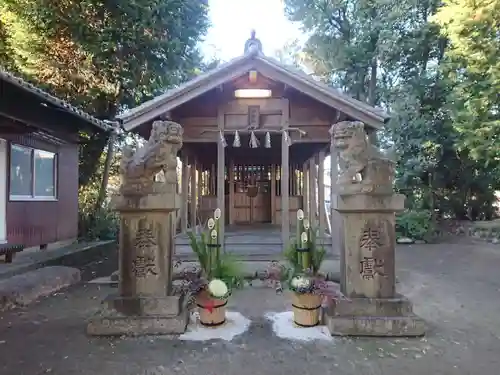 神明社の狛犬