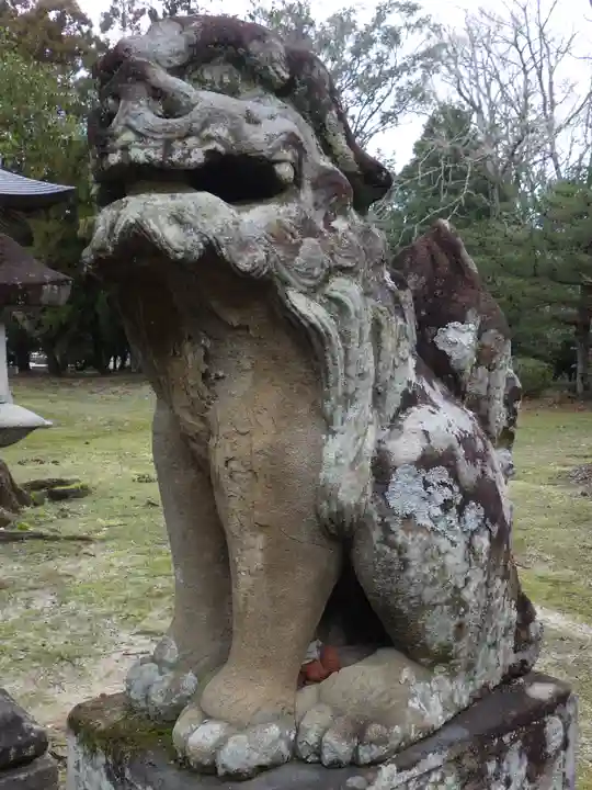 小鴨神社の狛犬