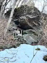 西花童子の本殿