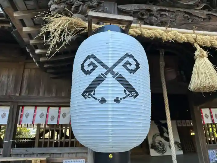 大御和神社の{uncategorized: "未分類", other: "その他", undefined: "問題あり", building: "その他建物", grave: "お墓", sacred_gate: "鳥居", guardian: "狛犬", statue: "像", buddha: "仏像", history: "歴史", nature: "自然", garden: "庭園", animal: "動物", pagoda: "塔", temizu: "手水舎", mountain_gate: "山門・神門", sanctuary: "本殿・本堂", subordinate: "末社・摂社", art: "芸術", scenery: "景色", jizo: "地蔵", ema: "絵馬", goshuin: "御朱印", omikuji: "おみくじ", items: "授与品その他", amulet: "お守り", goshuincho: "御朱印帳", eats: "食事", festival: "お祭り", votive_dance: "神楽", shichigosan: "七五三参", wedding: "結婚式", experience: "体験その他", initially: "初詣", around: "周辺", anti_infection: "感染症対策"}