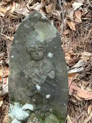 修那羅山安宮神社の{uncategorized: "未分類", other: "その他", undefined: "問題あり", building: "その他建物", grave: "お墓", sacred_gate: "鳥居", guardian: "狛犬", statue: "像", buddha: "仏像", history: "歴史", nature: "自然", garden: "庭園", animal: "動物", pagoda: "塔", temizu: "手水舎", mountain_gate: "山門・神門", sanctuary: "本殿・本堂", subordinate: "末社・摂社", art: "芸術", scenery: "景色", jizo: "地蔵", ema: "絵馬", goshuin: "御朱印", omikuji: "おみくじ", items: "授与品その他", amulet: "お守り", goshuincho: "御朱印帳", eats: "食事", festival: "お祭り", votive_dance: "神楽", shichigosan: "七五三参", wedding: "結婚式", experience: "体験その他", initially: "初詣", around: "周辺", anti_infection: "感染症対策"}