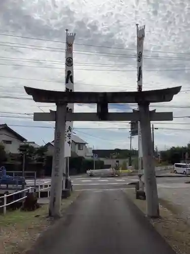 八幡神社（池之内）の鳥居