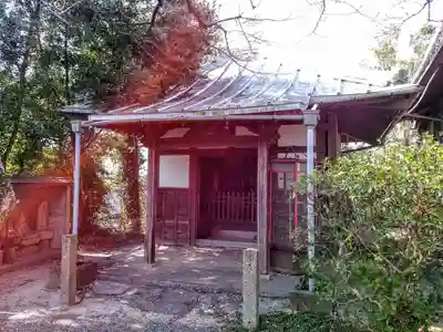 鳳出観音教会の末社・摂社