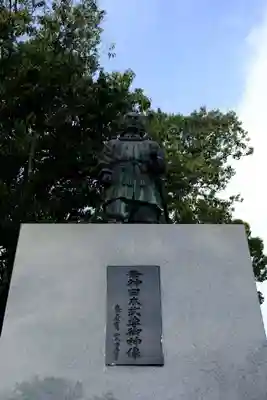 和泉國一之宮　大鳥大社の像