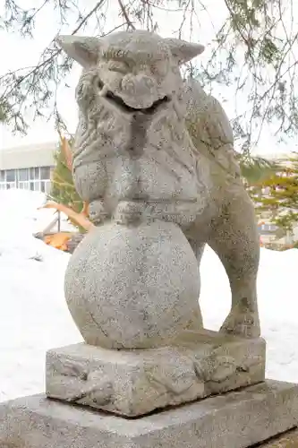 真龍神社の狛犬