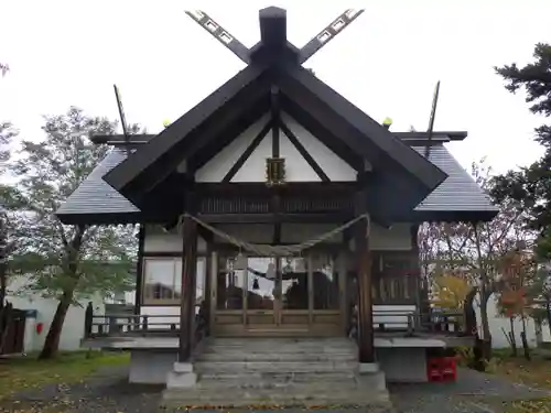 新篠津神社の本殿・本堂
