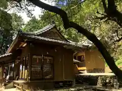 男女神社の本殿