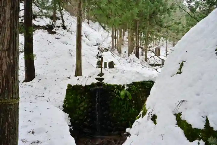 八海山尊神社(新潟県)
