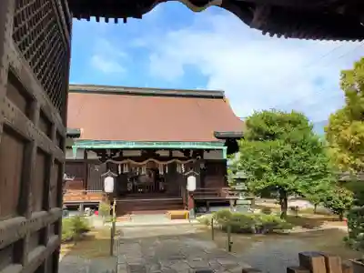 六孫王神社の本殿・本堂