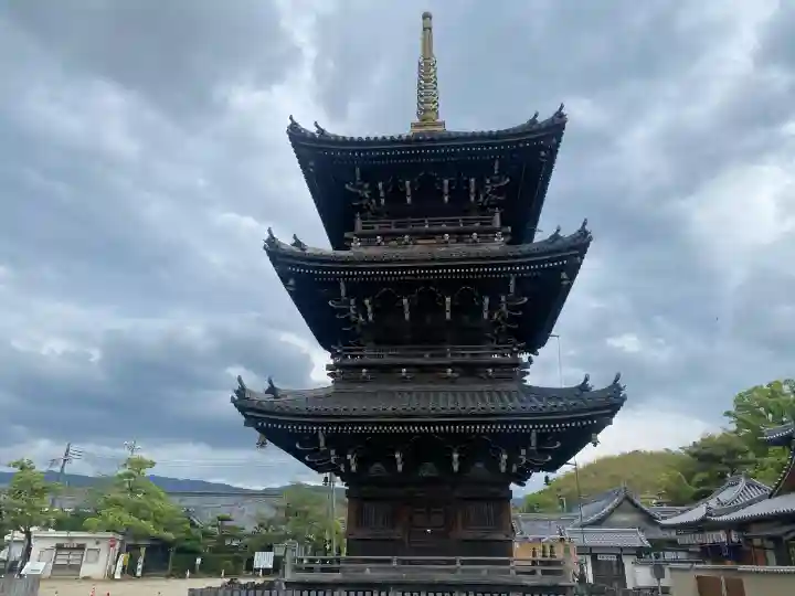 水間寺の{uncategorized: "未分類", other: "その他", undefined: "問題あり", building: "その他建物", grave: "お墓", sacred_gate: "鳥居", guardian: "狛犬", statue: "像", buddha: "仏像", history: "歴史", nature: "自然", garden: "庭園", animal: "動物", pagoda: "塔", temizu: "手水舎", mountain_gate: "山門・神門", sanctuary: "本殿・本堂", subordinate: "末社・摂社", art: "芸術", scenery: "景色", jizo: "地蔵", ema: "絵馬", goshuin: "御朱印", omikuji: "おみくじ", items: "授与品その他", amulet: "お守り", goshuincho: "御朱印帳", eats: "食事", festival: "お祭り", votive_dance: "神楽", shichigosan: "七五三参", wedding: "結婚式", experience: "体験その他", initially: "初詣", around: "周辺", anti_infection: "感染症対策"}