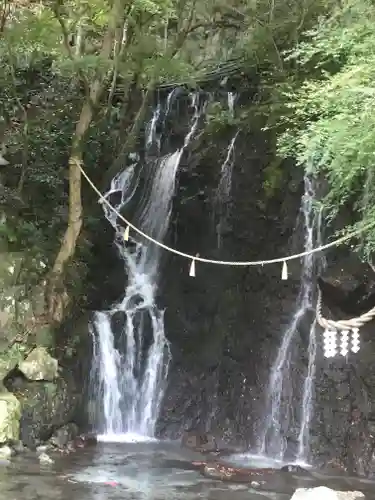 玉簾神社(神奈川県)