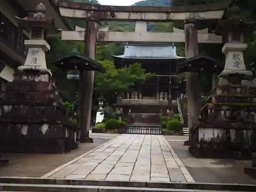 伊奈波神社の鳥居