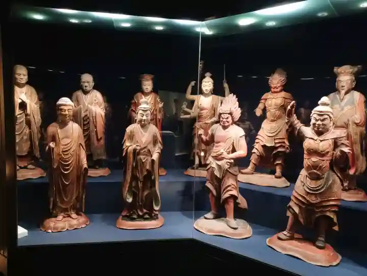 長谷寺の{uncategorized: "未分類", other: "その他", undefined: "問題あり", building: "その他建物", grave: "お墓", sacred_gate: "鳥居", guardian: "狛犬", statue: "像", buddha: "仏像", history: "歴史", nature: "自然", garden: "庭園", animal: "動物", pagoda: "塔", temizu: "手水舎", mountain_gate: "山門・神門", sanctuary: "本殿・本堂", subordinate: "末社・摂社", art: "芸術", scenery: "景色", jizo: "地蔵", ema: "絵馬", goshuin: "御朱印", omikuji: "おみくじ", items: "授与品その他", amulet: "お守り", goshuincho: "御朱印帳", eats: "食事", festival: "お祭り", votive_dance: "神楽", shichigosan: "七五三参", wedding: "結婚式", experience: "体験その他", initially: "初詣", around: "周辺", anti_infection: "感染症対策"}