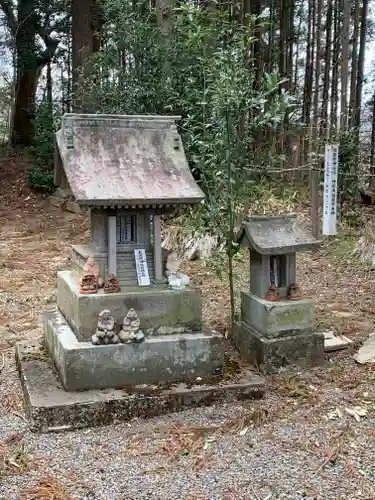 亀賀森神社の末社・摂社