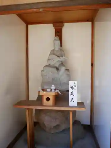 夫婦木神社姫の宮の像