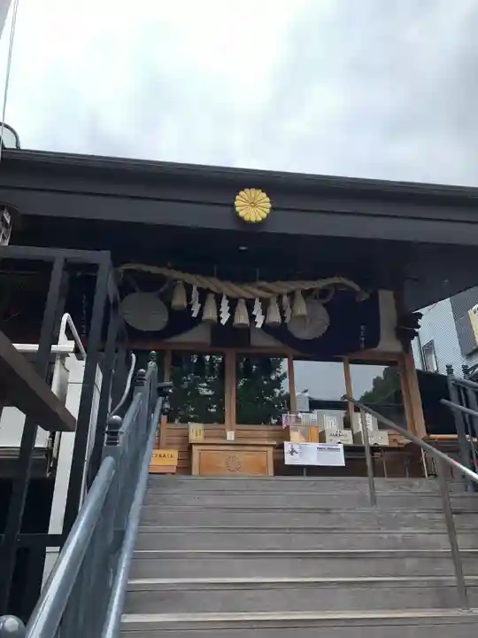 菊名神社の本殿・本堂