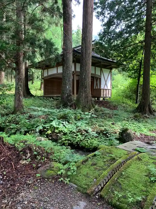 早池峯神社の庭園