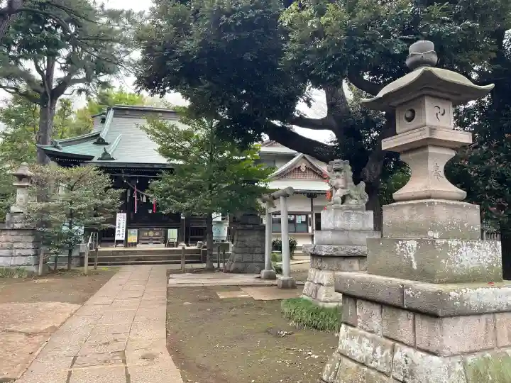 上高田氷川神社の{uncategorized: "未分類", other: "その他", undefined: "問題あり", building: "その他建物", grave: "お墓", sacred_gate: "鳥居", guardian: "狛犬", statue: "像", buddha: "仏像", history: "歴史", nature: "自然", garden: "庭園", animal: "動物", pagoda: "塔", temizu: "手水舎", mountain_gate: "山門・神門", sanctuary: "本殿・本堂", subordinate: "末社・摂社", art: "芸術", scenery: "景色", jizo: "地蔵", ema: "絵馬", goshuin: "御朱印", omikuji: "おみくじ", items: "授与品その他", amulet: "お守り", goshuincho: "御朱印帳", eats: "食事", festival: "お祭り", votive_dance: "神楽", shichigosan: "七五三参", wedding: "結婚式", experience: "体験その他", initially: "初詣", around: "周辺", anti_infection: "感染症対策"}