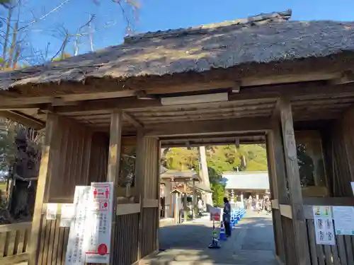 川勾神社の山門・神門