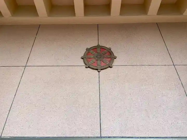 東光寺の{uncategorized: "未分類", other: "その他", undefined: "問題あり", building: "その他建物", grave: "お墓", sacred_gate: "鳥居", guardian: "狛犬", statue: "像", buddha: "仏像", history: "歴史", nature: "自然", garden: "庭園", animal: "動物", pagoda: "塔", temizu: "手水舎", mountain_gate: "山門・神門", sanctuary: "本殿・本堂", subordinate: "末社・摂社", art: "芸術", scenery: "景色", jizo: "地蔵", ema: "絵馬", goshuin: "御朱印", omikuji: "おみくじ", items: "授与品その他", amulet: "お守り", goshuincho: "御朱印帳", eats: "食事", festival: "お祭り", votive_dance: "神楽", shichigosan: "七五三参", wedding: "結婚式", experience: "体験その他", initially: "初詣", around: "周辺", anti_infection: "感染症対策"}