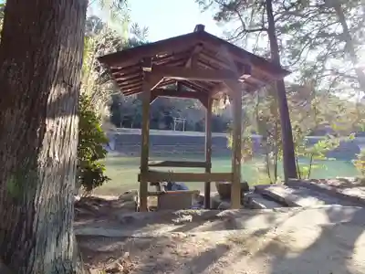 三上神社の手水舎