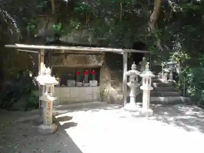 石籠山不動尊（岩屋不動尊）の地蔵