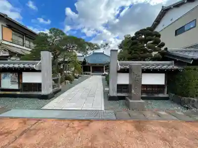 萬嶽山松竜院の{uncategorized: "未分類", other: "その他", undefined: "問題あり", building: "その他建物", grave: "お墓", sacred_gate: "鳥居", guardian: "狛犬", statue: "像", buddha: "仏像", history: "歴史", nature: "自然", garden: "庭園", animal: "動物", pagoda: "塔", temizu: "手水舎", mountain_gate: "山門・神門", sanctuary: "本殿・本堂", subordinate: "末社・摂社", art: "芸術", scenery: "景色", jizo: "地蔵", ema: "絵馬", goshuin: "御朱印", omikuji: "おみくじ", items: "授与品その他", amulet: "お守り", goshuincho: "御朱印帳", eats: "食事", festival: "お祭り", votive_dance: "神楽", shichigosan: "七五三参", wedding: "結婚式", experience: "体験その他", initially: "初詣", around: "周辺", anti_infection: "感染症対策"}
