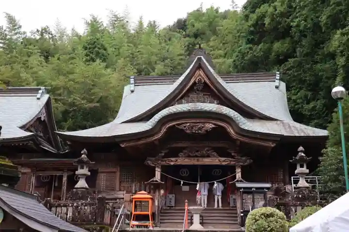 清滝寺の本殿・本堂