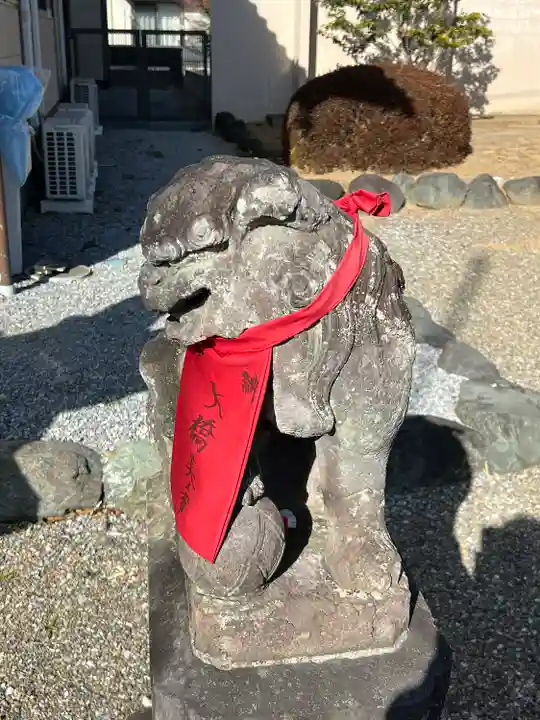 尾曳稲荷神社の狛犬