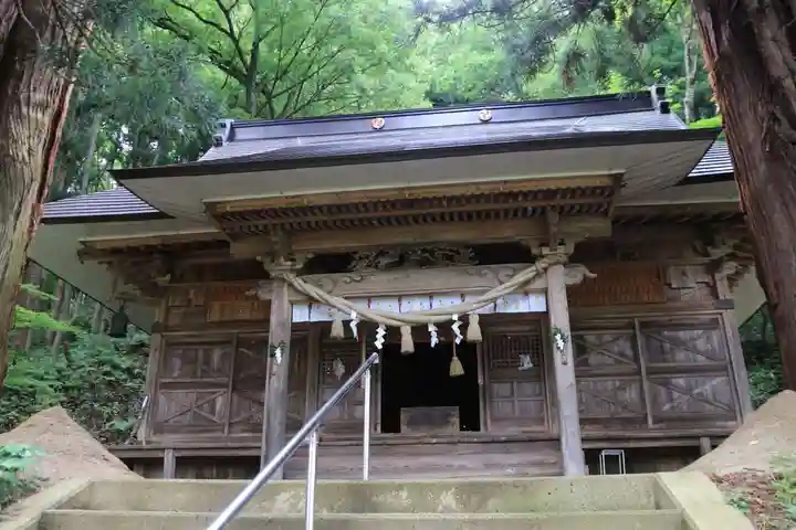 白幡八幡神社の本殿・本堂