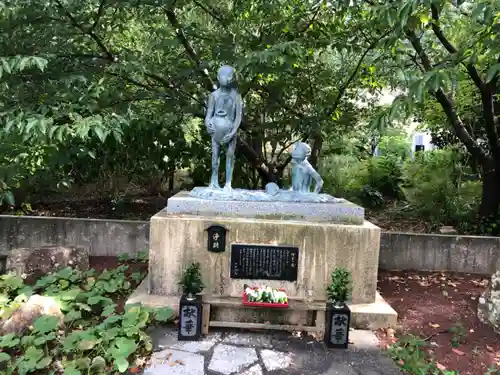 かっぱの寺 栖足寺の狛犬