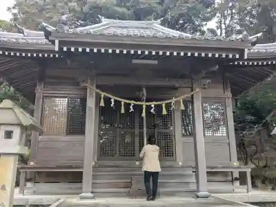 伊奈冨神社の{uncategorized: "未分類", other: "その他", undefined: "問題あり", building: "その他建物", grave: "お墓", sacred_gate: "鳥居", guardian: "狛犬", statue: "像", buddha: "仏像", history: "歴史", nature: "自然", garden: "庭園", animal: "動物", pagoda: "塔", temizu: "手水舎", mountain_gate: "山門・神門", sanctuary: "本殿・本堂", subordinate: "末社・摂社", art: "芸術", scenery: "景色", jizo: "地蔵", ema: "絵馬", goshuin: "御朱印", omikuji: "おみくじ", items: "授与品その他", amulet: "お守り", goshuincho: "御朱印帳", eats: "食事", festival: "お祭り", votive_dance: "神楽", shichigosan: "七五三参", wedding: "結婚式", experience: "体験その他", initially: "初詣", around: "周辺", anti_infection: "感染症対策"}
