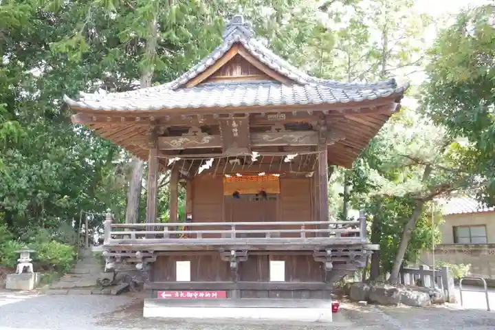 進雄神社のその他建物
