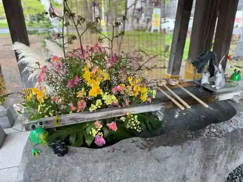 彌彦神社　(伊夜日子神社)の手水舎