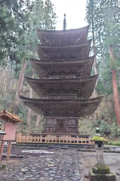 出羽神社(出羽三山神社)~三神合祭殿~(山形県)