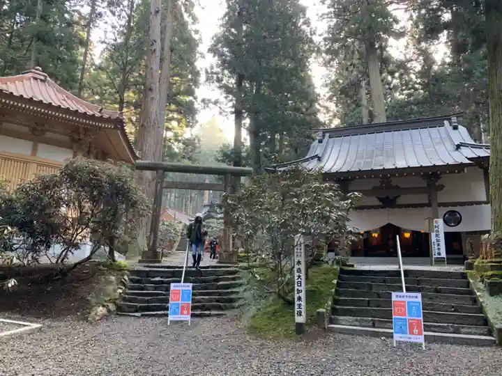 御岩神社のその他建物