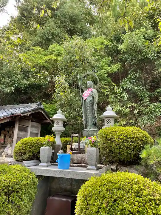 多田幸寺の地蔵