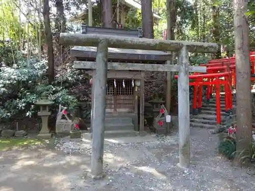 白笹稲荷神社の末社・摂社