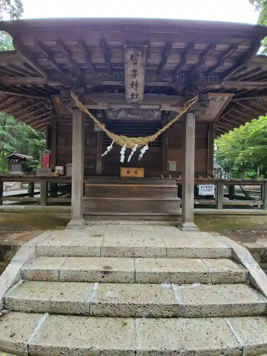 生子神社の本殿・本堂