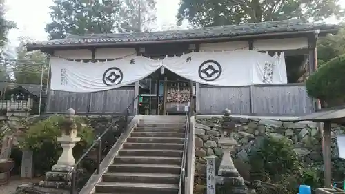 観音寺（足守神社）の本殿・本堂