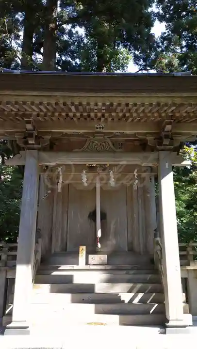 出羽神社(出羽三山神社)~三神合祭殿~の末社・摂社