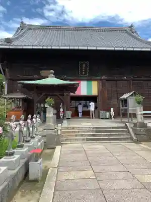 道隆寺の本殿・本堂