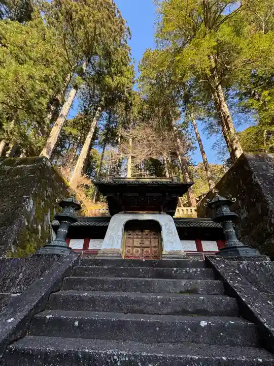 日光山輪王寺 大猷院の{uncategorized: "未分類", other: "その他", undefined: "問題あり", building: "その他建物", grave: "お墓", sacred_gate: "鳥居", guardian: "狛犬", statue: "像", buddha: "仏像", history: "歴史", nature: "自然", garden: "庭園", animal: "動物", pagoda: "塔", temizu: "手水舎", mountain_gate: "山門・神門", sanctuary: "本殿・本堂", subordinate: "末社・摂社", art: "芸術", scenery: "景色", jizo: "地蔵", ema: "絵馬", goshuin: "御朱印", omikuji: "おみくじ", items: "授与品その他", amulet: "お守り", goshuincho: "御朱印帳", eats: "食事", festival: "お祭り", votive_dance: "神楽", shichigosan: "七五三参", wedding: "結婚式", experience: "体験その他", initially: "初詣", around: "周辺", anti_infection: "感染症対策"}