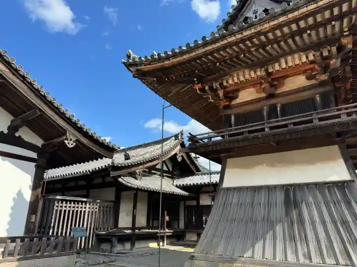 法隆寺の{uncategorized: "未分類", other: "その他", undefined: "問題あり", building: "その他建物", grave: "お墓", sacred_gate: "鳥居", guardian: "狛犬", statue: "像", buddha: "仏像", history: "歴史", nature: "自然", garden: "庭園", animal: "動物", pagoda: "塔", temizu: "手水舎", mountain_gate: "山門・神門", sanctuary: "本殿・本堂", subordinate: "末社・摂社", art: "芸術", scenery: "景色", jizo: "地蔵", ema: "絵馬", goshuin: "御朱印", omikuji: "おみくじ", items: "授与品その他", amulet: "お守り", goshuincho: "御朱印帳", eats: "食事", festival: "お祭り", votive_dance: "神楽", shichigosan: "七五三参", wedding: "結婚式", experience: "体験その他", initially: "初詣", around: "周辺", anti_infection: "感染症対策"}