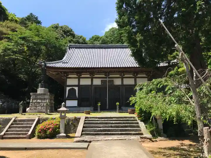 高成寺の本殿・本堂