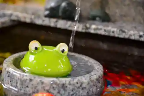 尻岸内八幡神社の手水