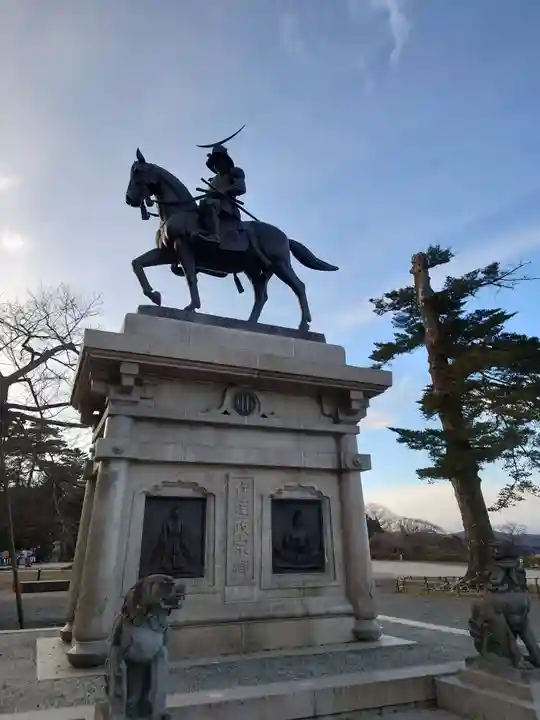宮城縣護國神社の像