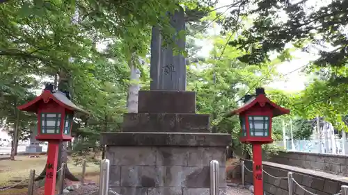 富良野神社の塔