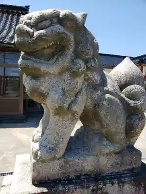 日尾神社の狛犬