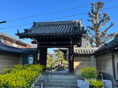 興徳寺の山門・神門